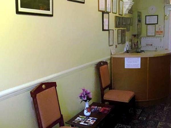 The Pines Guest Accommodation Chippenham  Bagian luar foto